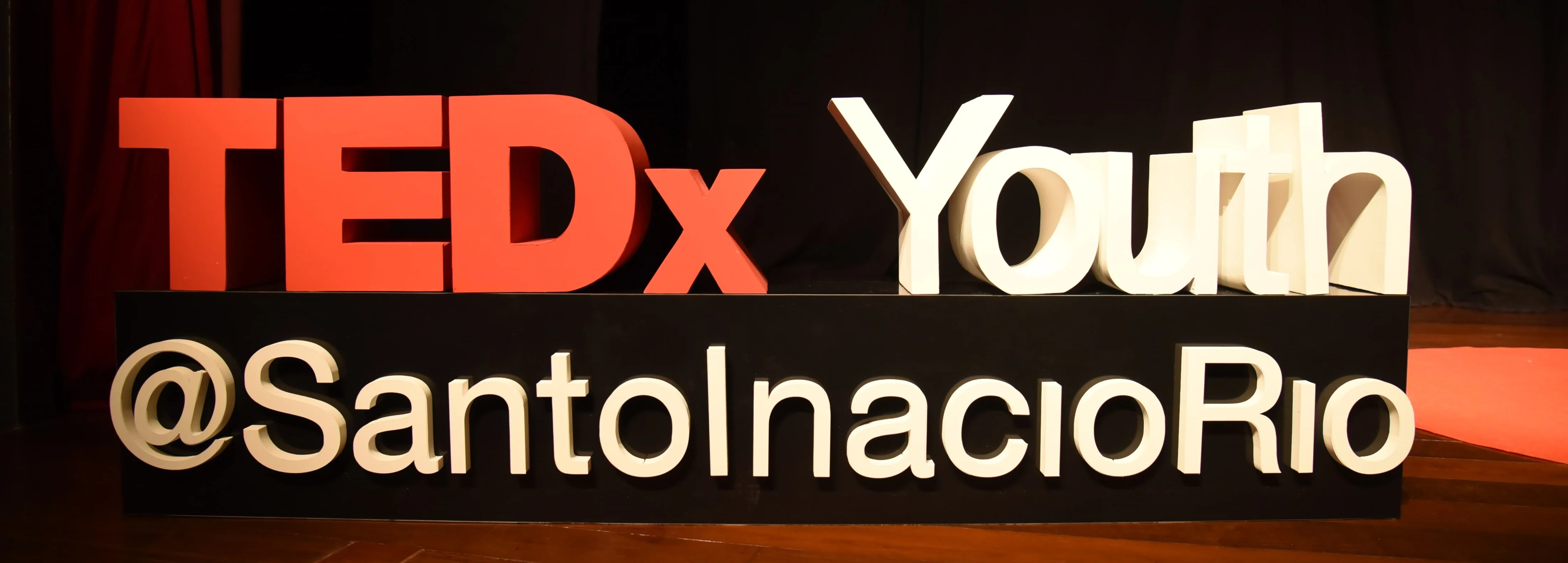 Colégio Santo Inácio recebe uma edição do TEDxYouth pela primeira vez