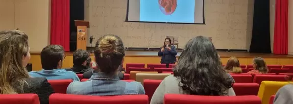 Colégio Santo Inácio promove palestra sobre desenvolvimento infantil para responsáveis do Ensino Fundamental 1