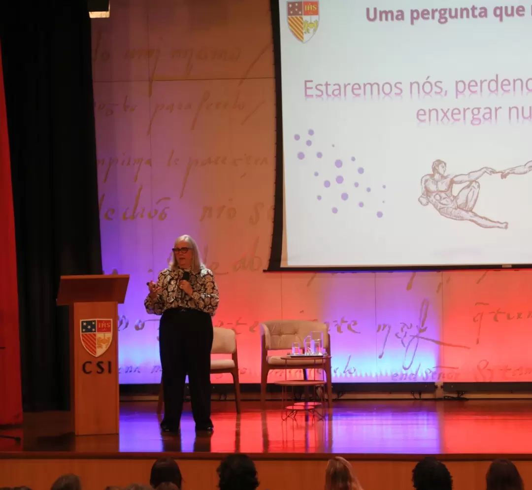 Claudia Alaminos conduz reflexão sobre o papel do exemplo na educação de crianças e adolescentes