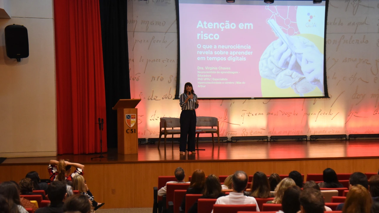 Atenção em tempos digitais | palestra abordou desafios e caminhos para uma aprendizagem mais saudável